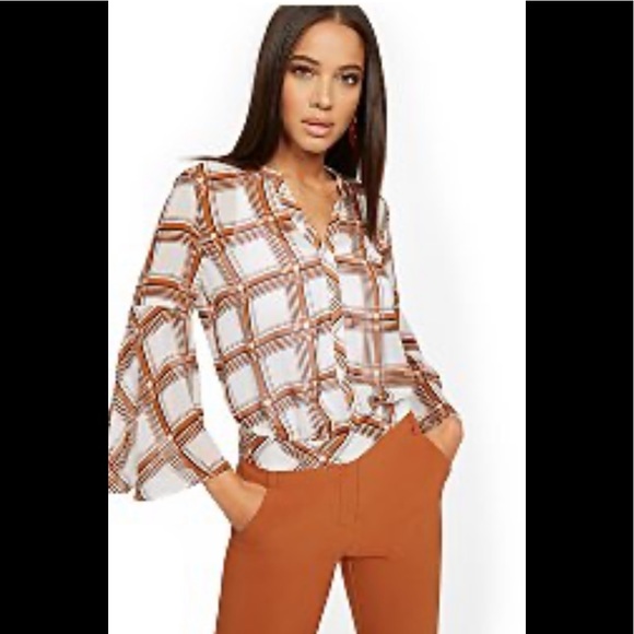 New York & Company Tops - 🎀NYC Beautiful casual blouse🎀